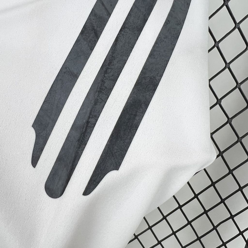 Real madrid-retro domicile-2005-2006-3